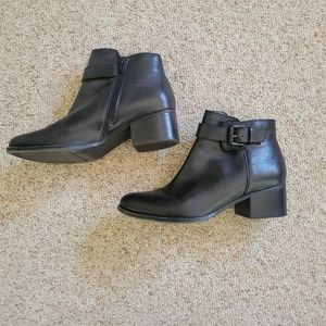 SOLD Naturalizer Leather Booties